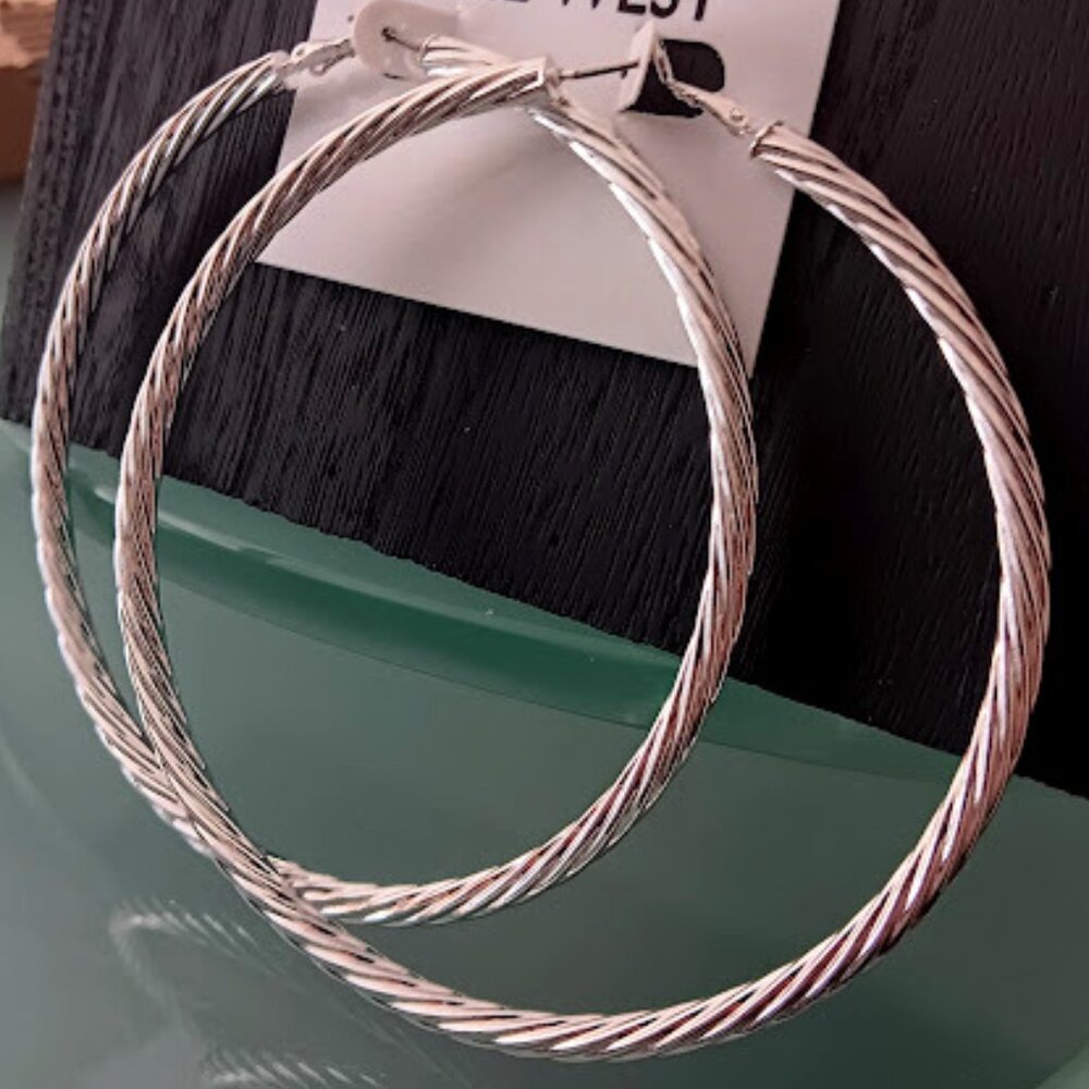 NINE WEST Hip Hop Silver Rope Textured 3.65" Statement Hoop Earrings**NEW! - Picture 3 of 4